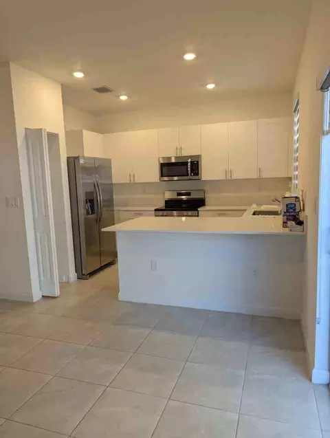 12871 SW 233rd Ter, Princeton, FL 33032