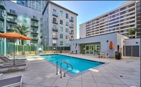 645 W 9th St #242, Los Angeles, CA 90015