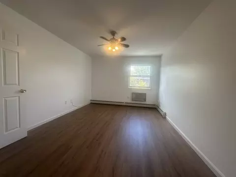363 Huntington Ave #1, New York, NY 10465