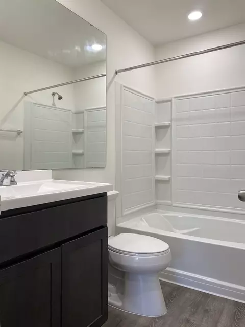 3972 Brittany Cir #D, Bridgeton, MO 63044