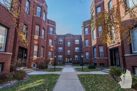859 W Cornelia Ave #853-2S, Chicago, IL 60657