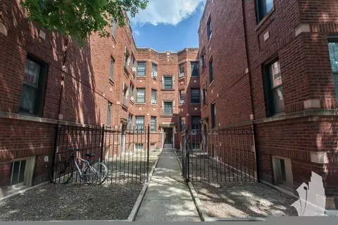 4725 N Leavitt St #4721-3, Chicago, IL 60625