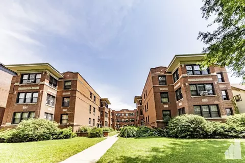 3925 N Keeler Ave #3927-2, Chicago, IL 60641