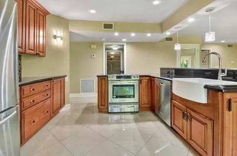 5590 Coach House Cir #A, Boca Raton, FL 33486