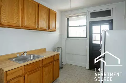 2612 W Gunnison St #3R, Chicago, IL 60625