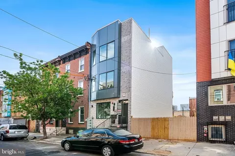 1216 N 28th St #1, Philadelphia, PA 19121