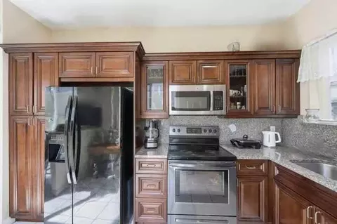 1239 Sussex St, Boynton Beach, FL 33436