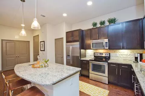 2315 Fm 2920 Rd #ESC2, Spring, TX 77388