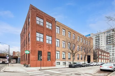 729 N Sangamon St #406, Chicago, IL 60642