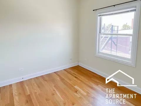 2328 N Greenview Ave #3, Chicago, IL 60614
