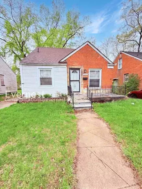 18659 Shaftsbury Ave, Detroit, MI 48219