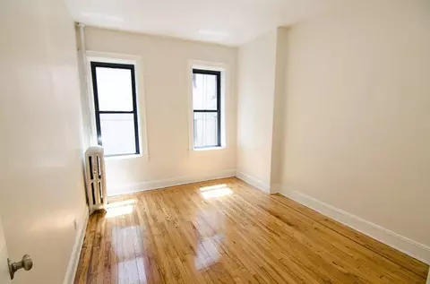 47-06 45th St #A5, New York, NY 11377