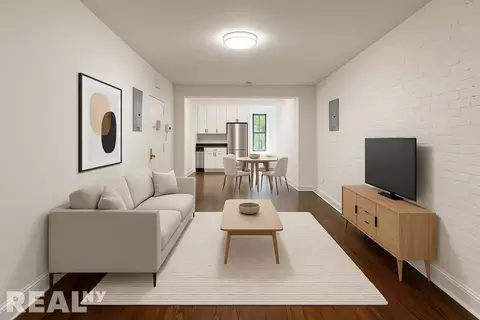 222 E 89th St #3W, New York, NY 10128
