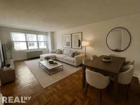 888 8th Ave #9O, New York, NY 10019