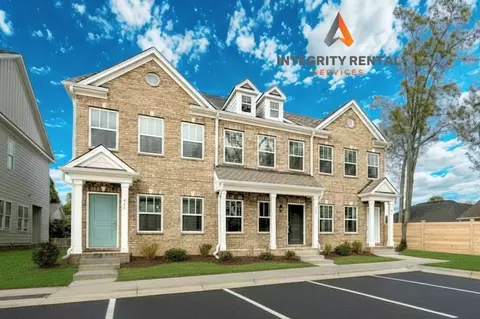 465 Kinnerton Pl, Pineville, NC 28134