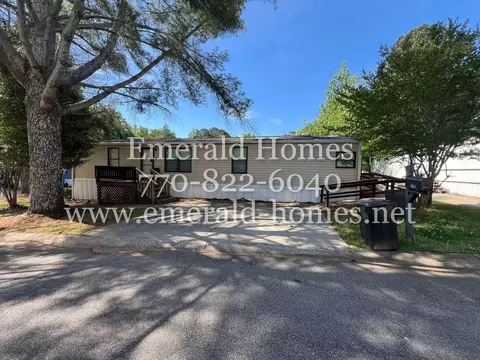 3700 Ash Dr, Buford, GA 30518