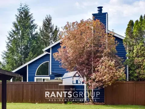 660 Malibu Dr SE, Lacey, WA 98503