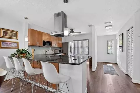 21911 Cypress Dr #47H, Boca Raton, FL 33433