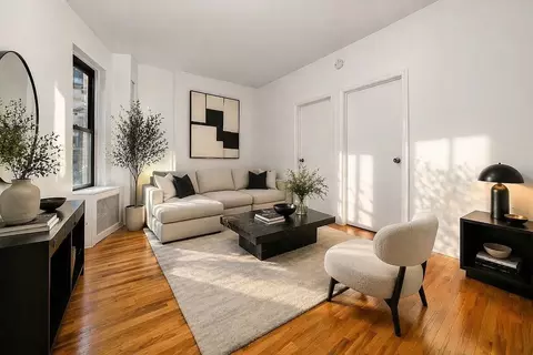 46 Downing St #2B, New York, NY 10014