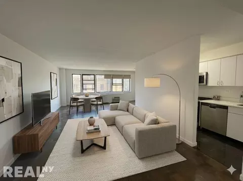 20 Beekman Pl #2C, New York, NY 10022