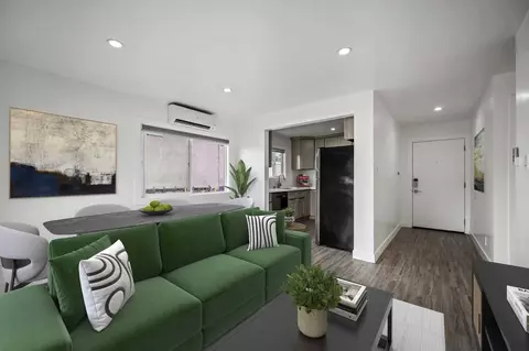 1101 N Flower St #1, Santa Ana, CA 92703