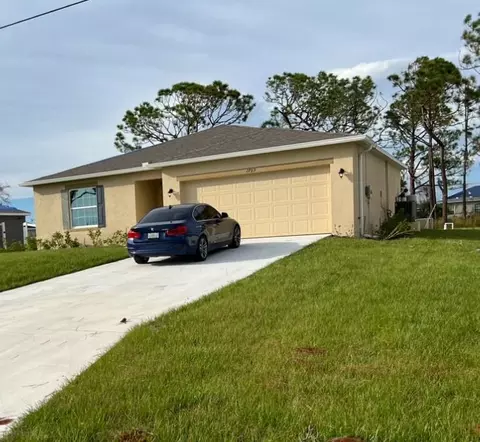 1703 NW 11th St, Cape Coral, FL 33993