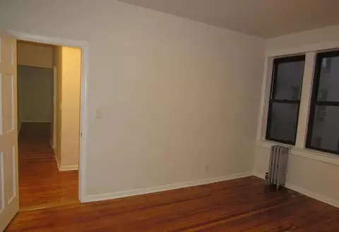 132-70 Sanford Ave #2M, Flushing, NY 11355