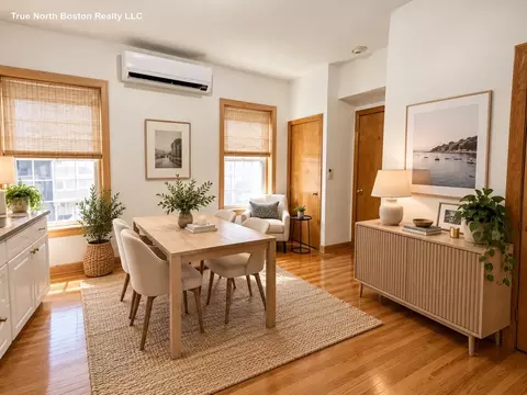 206 Hanover St #3, Boston, MA 02113