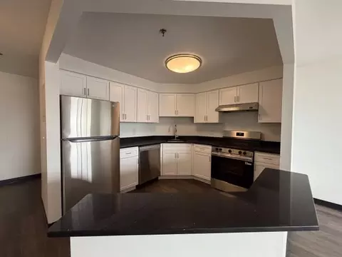 36 Dartmouth St #809, Malden, MA 02148