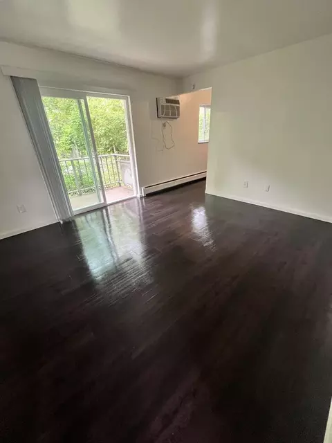 2646 Harrison Ave #4, Cincinnati, OH 45211