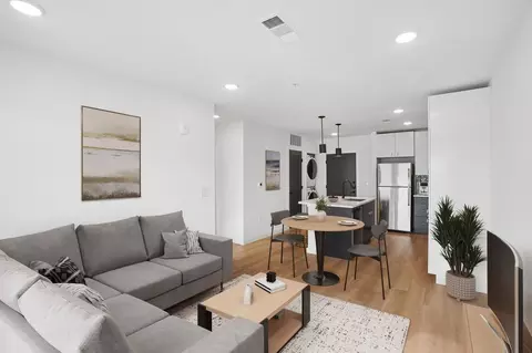 2015 E Riverside Dr, Austin, TX 78741