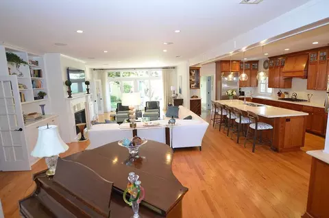 135 E Ave, Coronado, CA 92118 photo 9