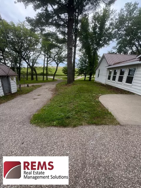 e13681 County Road U, Baraboo, WI 53913