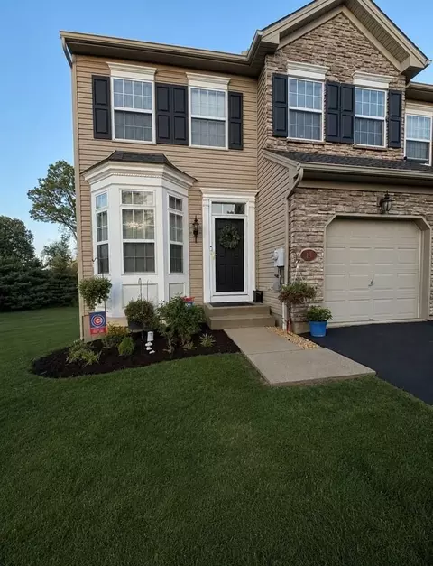 18 Hillside Ct N, Easton, PA 18045