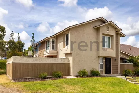 6889 Panamint Row #ROW3, San Diego, CA 92139