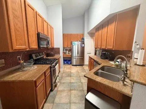 10372 Old Winston Ct, Wellington, FL 33449
