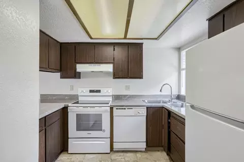 6911 Rainier Dr #3, Everett, WA 98203