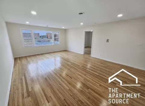 1100 Church St #505, Evanston, IL 60201