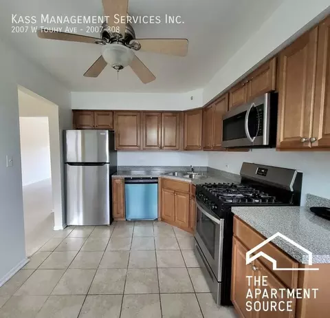 2007 W Touhy Ave #308, Chicago, IL 60645