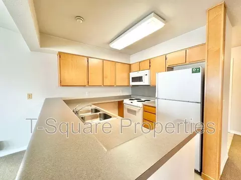9525 NE 180th St #303, Bothell, WA 98011