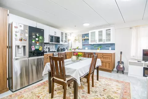 54 Concord Ave #102, Cambridge, MA 02138