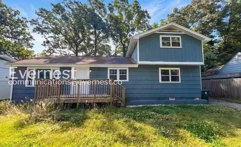 5008 Golfview Dr, Chattanooga, TN 37411