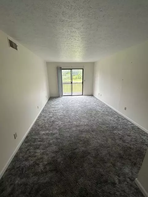 720 E Lincoln Trl #10, Radcliff, KY 40160