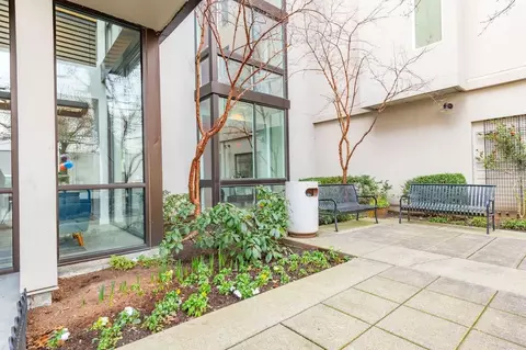 303 NE 16th Ave #326, Portland, OR 97232