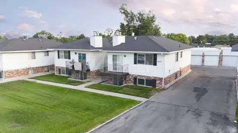 1257 E Vine St #A, Murray, UT 84121
