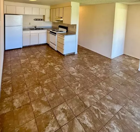 2124 Arthur St #12, Klamath Falls, OR 97603