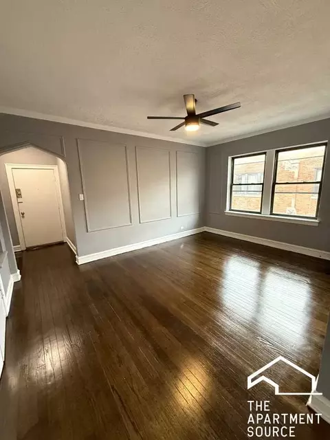 5246 S Drexel Ave #2E, Chicago, IL 60615