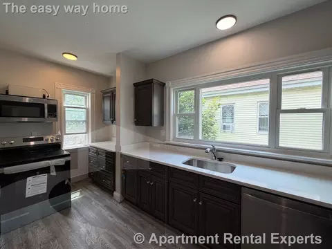 25 Warner St #2, Somerville, MA 02144