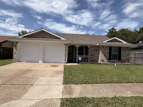 312 Juniper Dr, Arlington, TX 76018