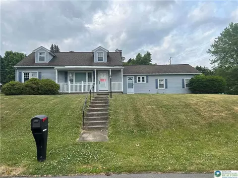 2401 Lawnherst Ave, Easton, PA 18045